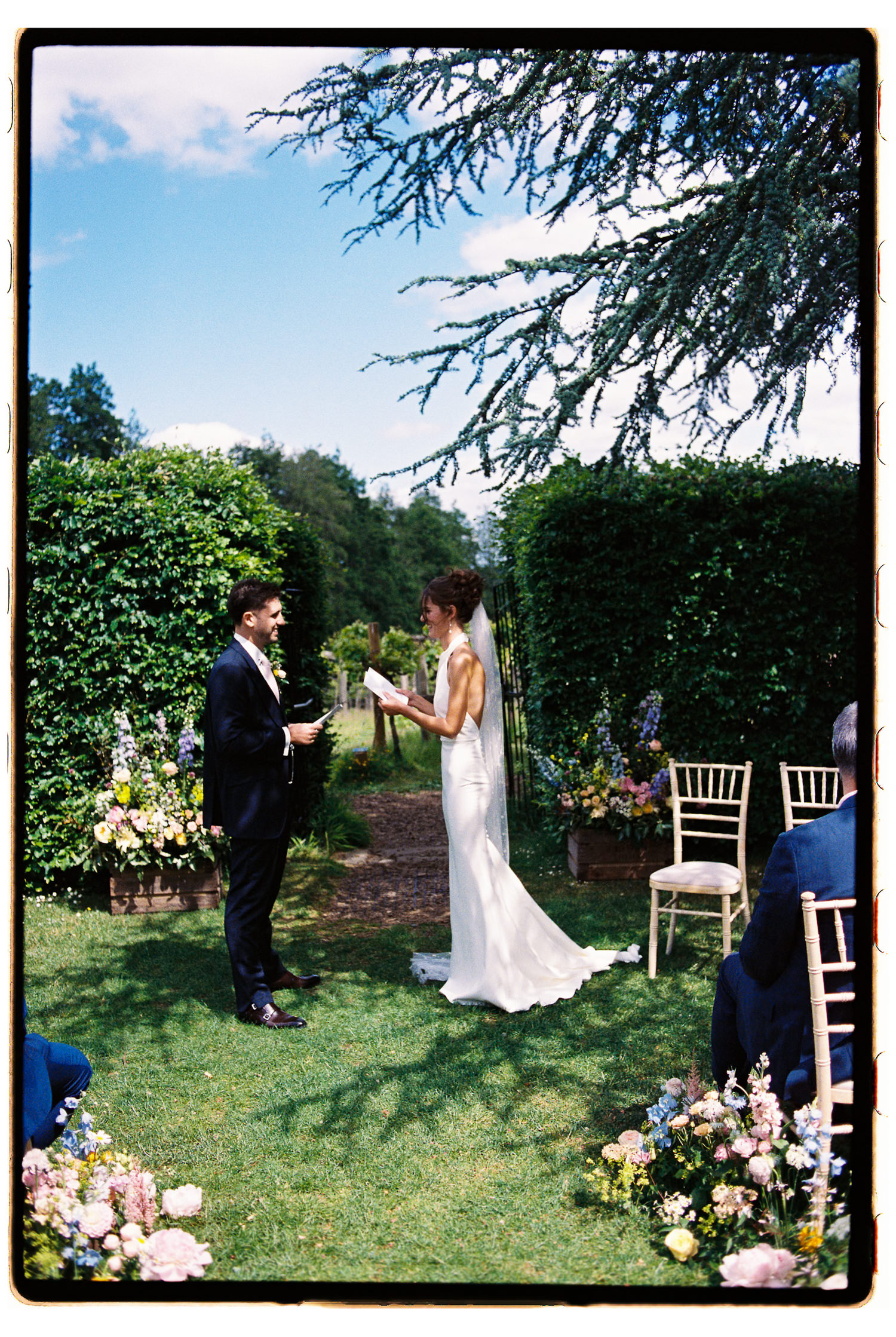 OLD LUXTERS BARN WEDDING PHOTOGRAPHY ON ANALOGUE FILM 02 010 OLD LUXTERS BARN WEDDING PHOTOGRAPHY ON ANALOGUE FILM 02 010